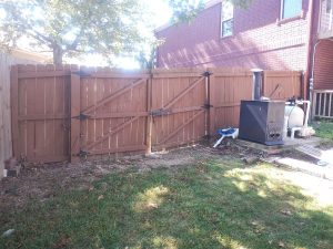 Fence Ridgeview Ln Bentonville, Ar (1)