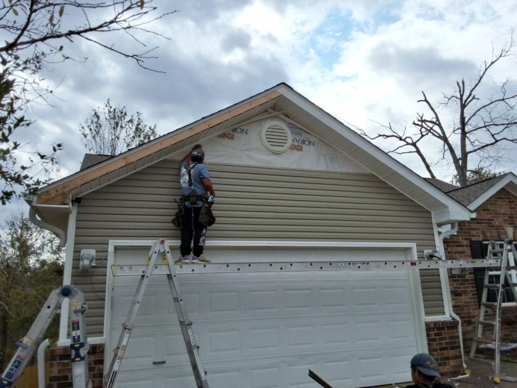 Siding Repairs Valley View Cir Bentonville, Ar (2)